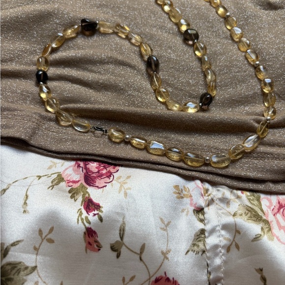 Romy-Flirty Shimmery Feminine & Hot - Picture 4 of 16